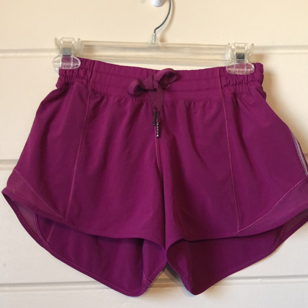 Lululemon Hotty Hot Short Deep Fuschia size 6